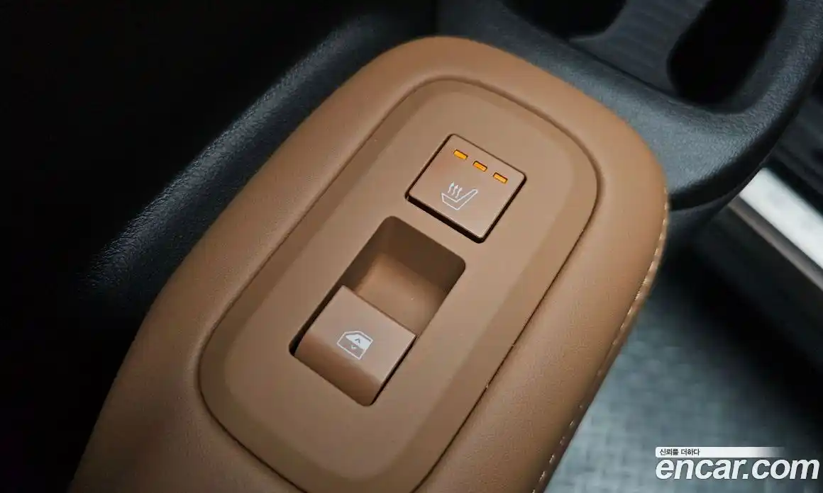 Hyundai Santa Fe 2025 1.6 гидро, фото 23