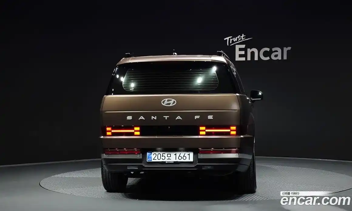 Hyundai Santa Fe 2025 1.6 гидро, фото 4