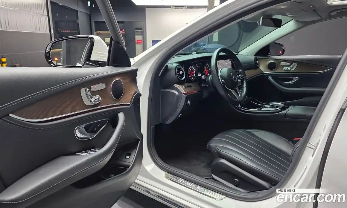 Mercedes-Benz E-Class 2019 1.9 автомат (гидро), фото 13