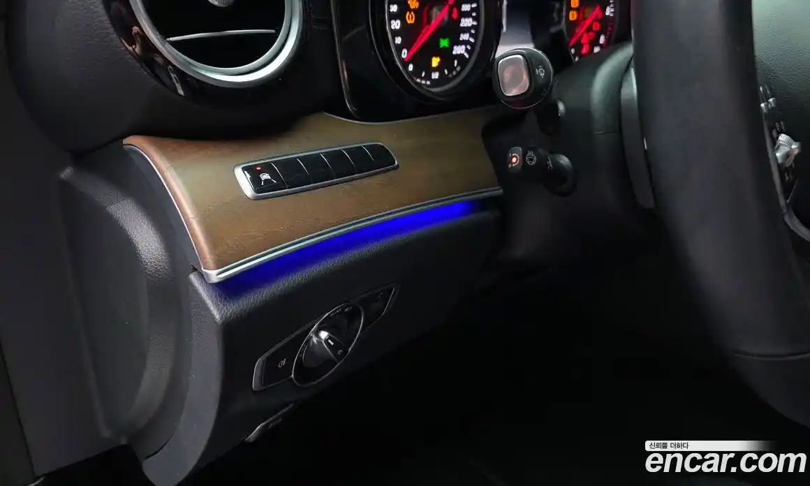 Mercedes-Benz E-Class 2019 1.9 автомат (гидро), фото 25