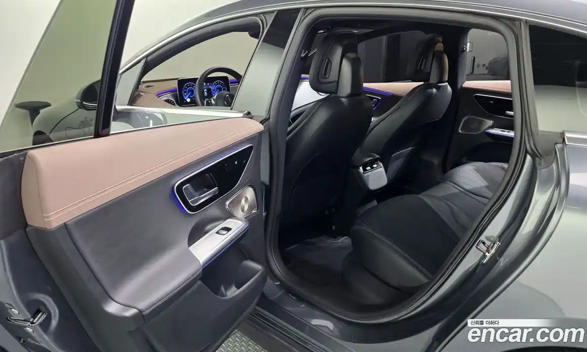 Mercedes-Benz EQE 2022 0.3 гидро, фото 15