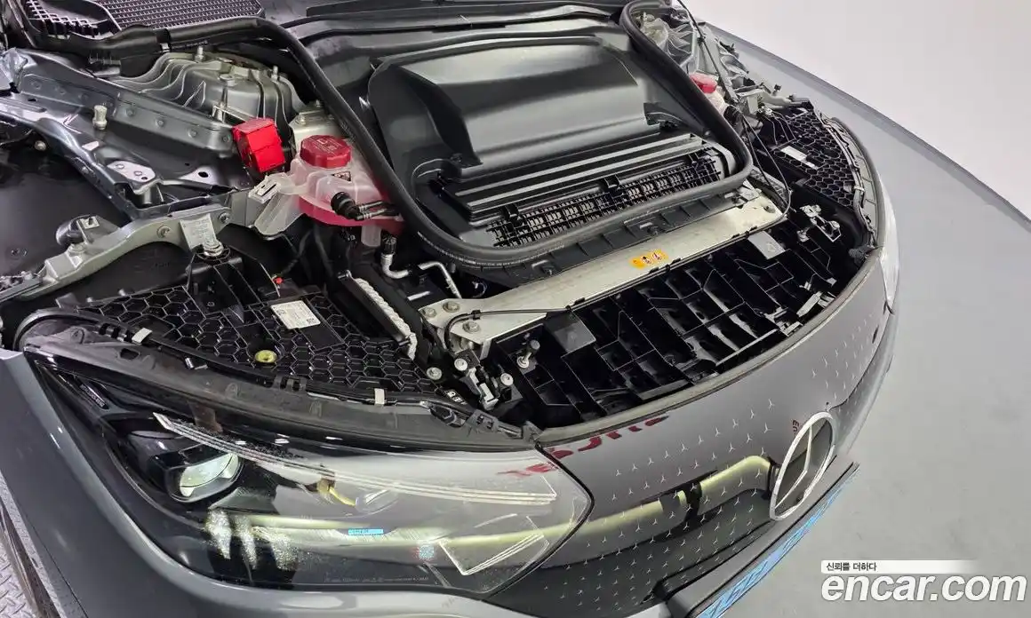 Mercedes-Benz EQE 2022 0.3 гидро, фото 5