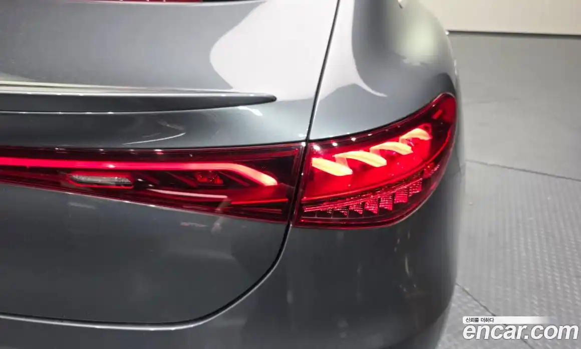Mercedes-Benz EQE 2022 0.3 гидро, фото 8