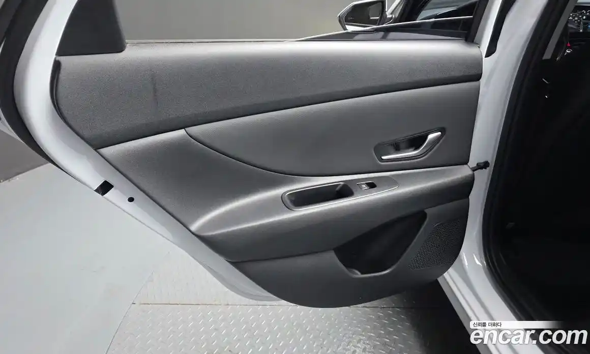 Hyundai Avante 2024 1.6 гидро, фото 15