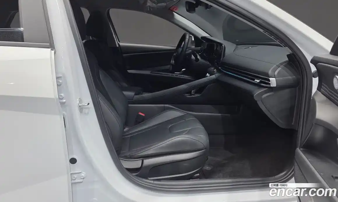 Hyundai Avante 2024 1.6 гидро, фото 16