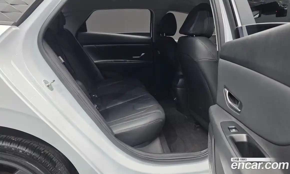 Hyundai Avante 2024 1.6 гидро, фото 17