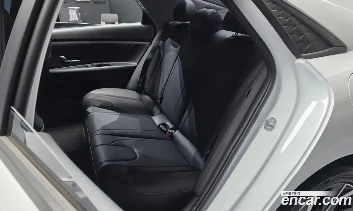 Hyundai Avante 2024 1.6 гидро, фото 18