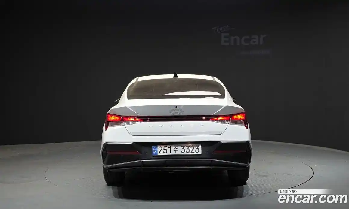 Hyundai Avante 2024 1.6 гидро, фото 4