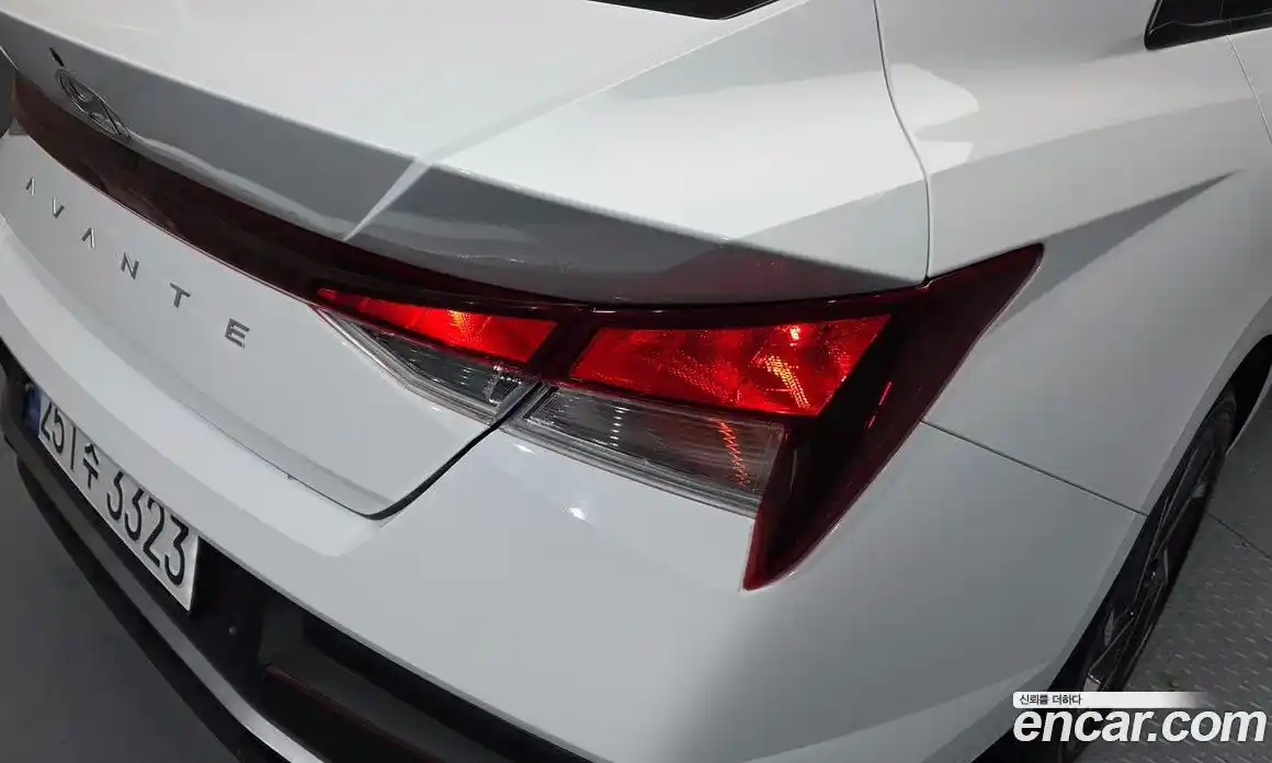 Hyundai Avante 2024 1.6 гидро, фото 9