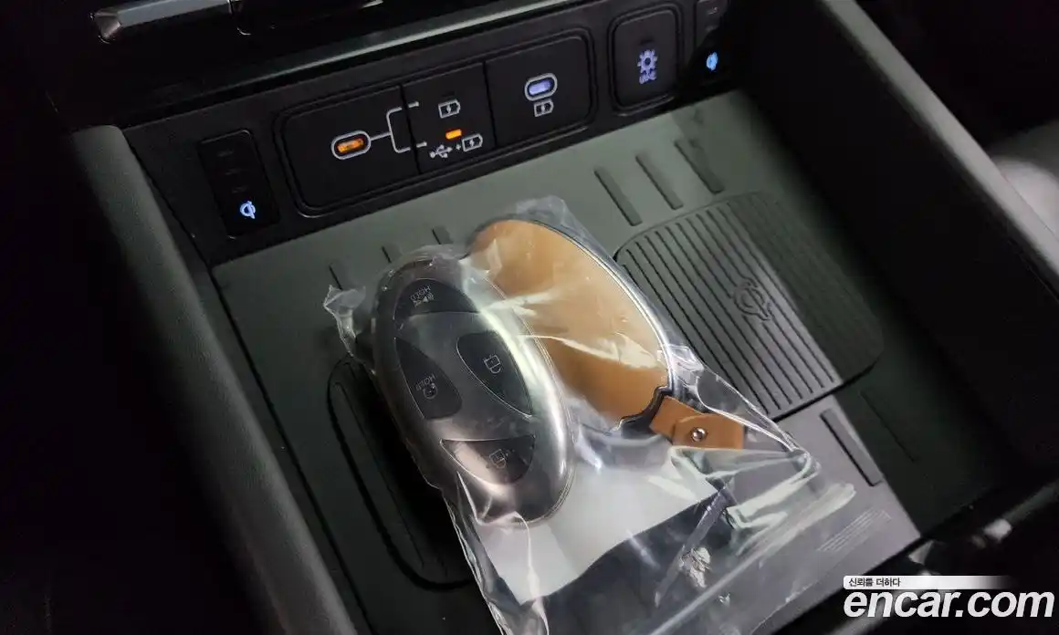 Hyundai Santa Fe 2023 2.5 гидро, фото 20