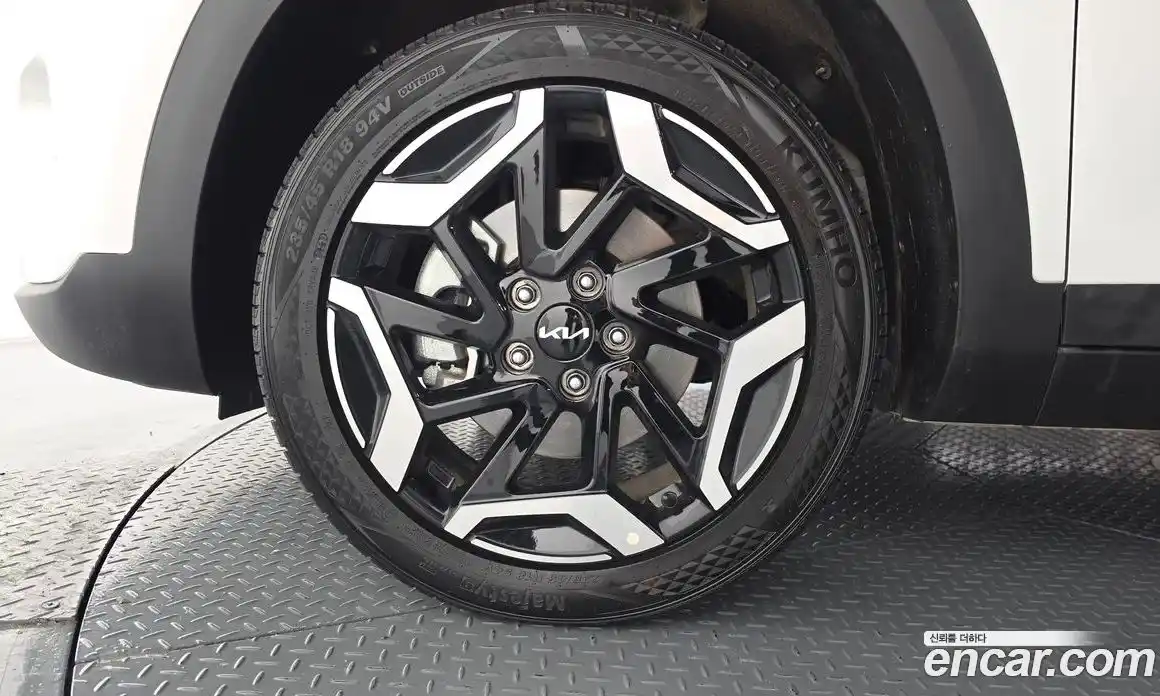 Kia Seltos 2025 1.6 автомат (гидро), фото 4