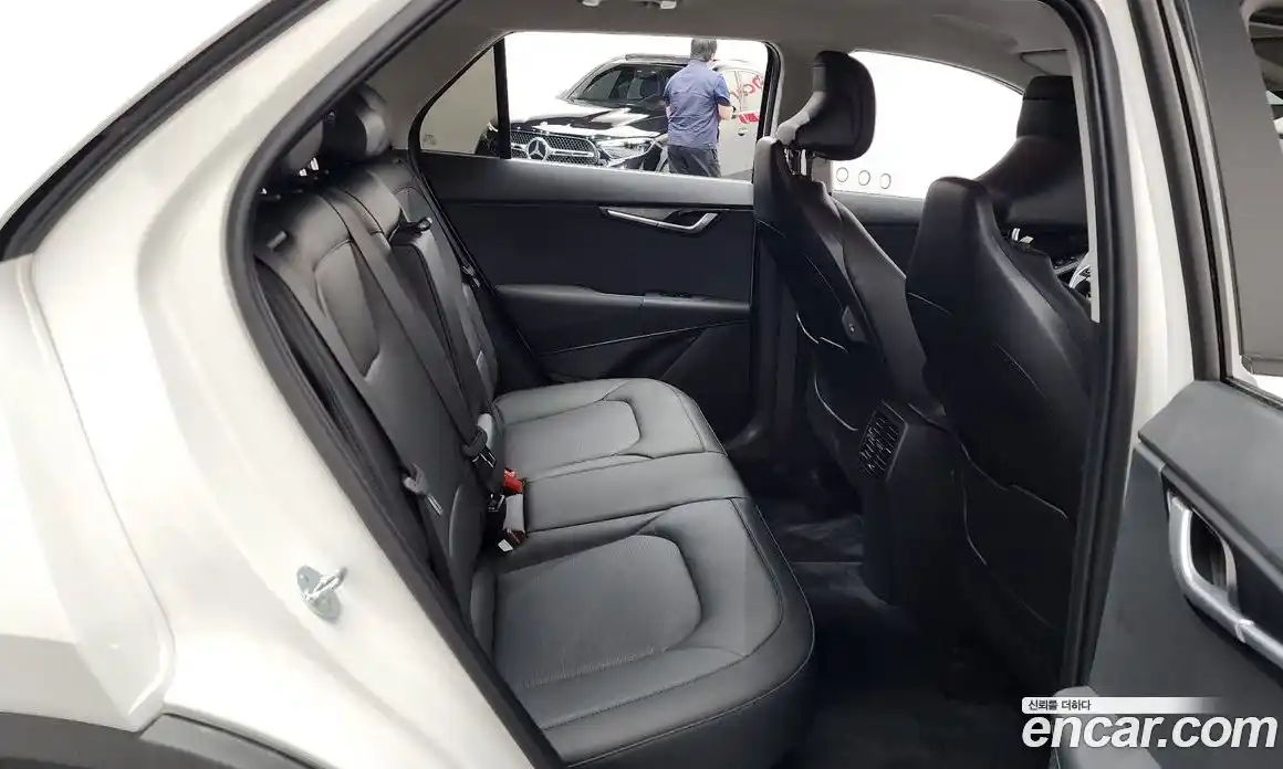 Kia Niro 2026 1.6 автомат (гидро), фото 17