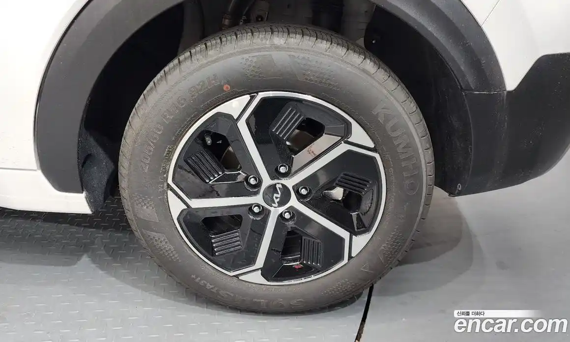 Kia Niro 2026 1.6 автомат (гидро), фото 7