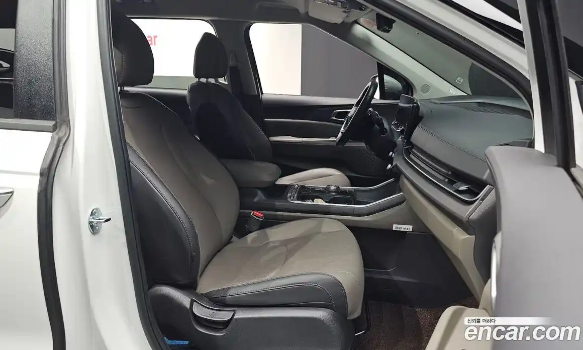 Kia Carnival 2025 3.5 автомат (гидро), фото 13