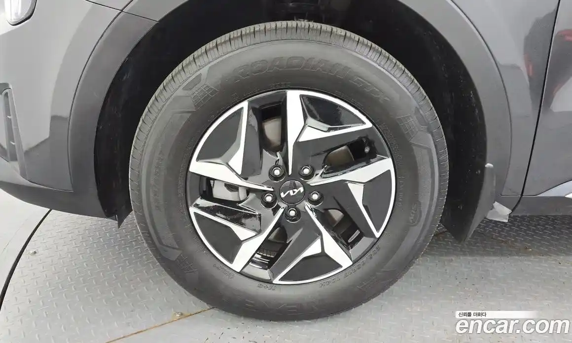Kia Sorento 2025 1.6 автомат (гидро), фото 5