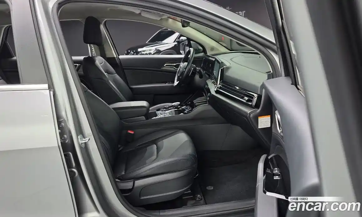 Kia Sportage 2023 1.6 автомат (гидро), фото 16