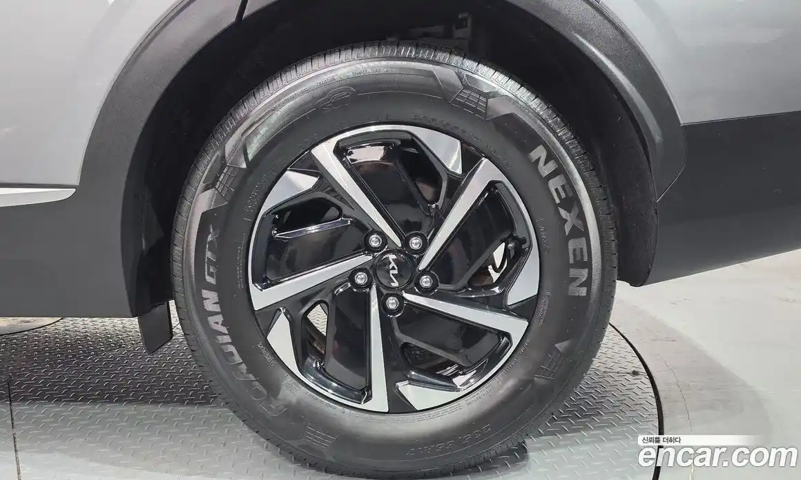 Kia Sportage 2023 1.6 автомат (гидро), фото 7