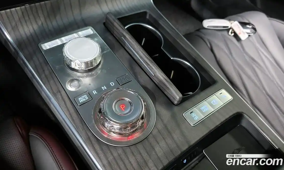 Genesis G80 2025 2.5 гидро, фото 12