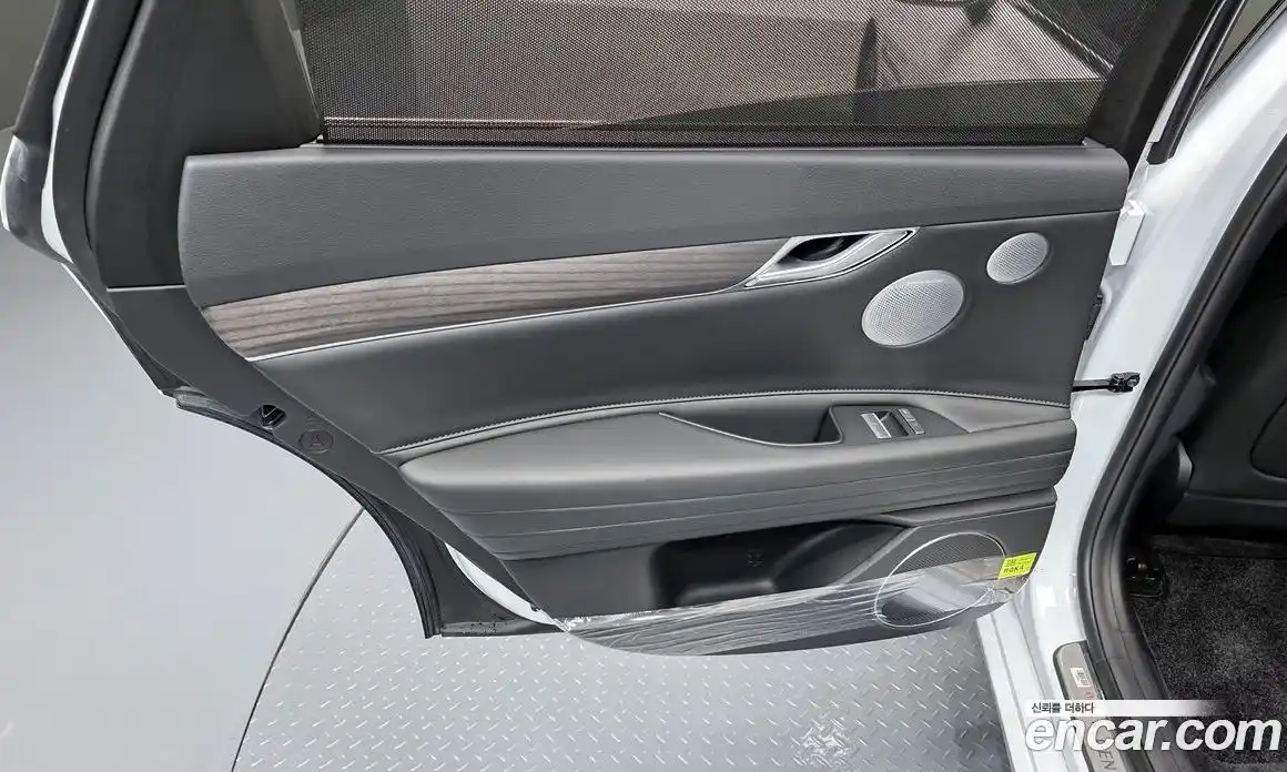 Genesis G80 2025 2.5 гидро, фото 15