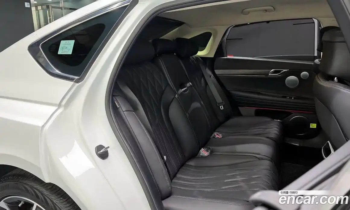 Genesis G80 2025 2.5 гидро, фото 17