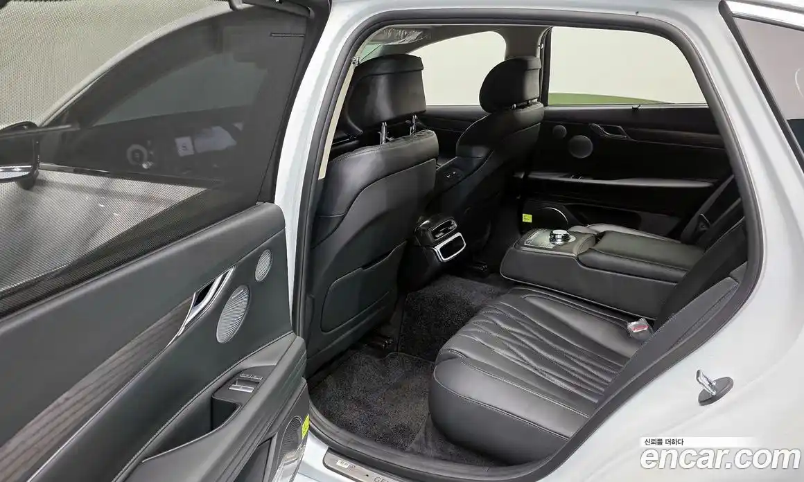 Genesis G80 2025 2.5 гидро, фото 18