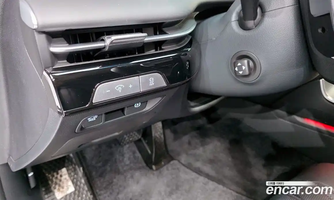 Genesis G80 2025 2.5 гидро, фото 25