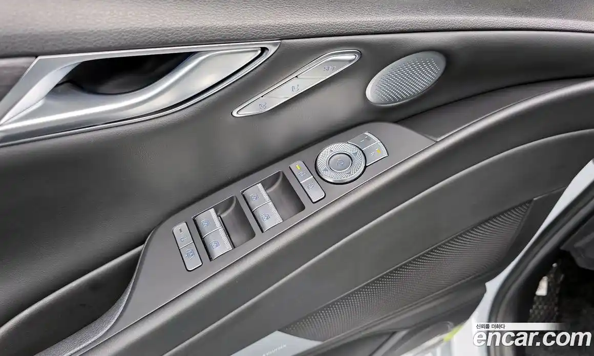 Genesis G80 2025 2.5 гидро, фото 27