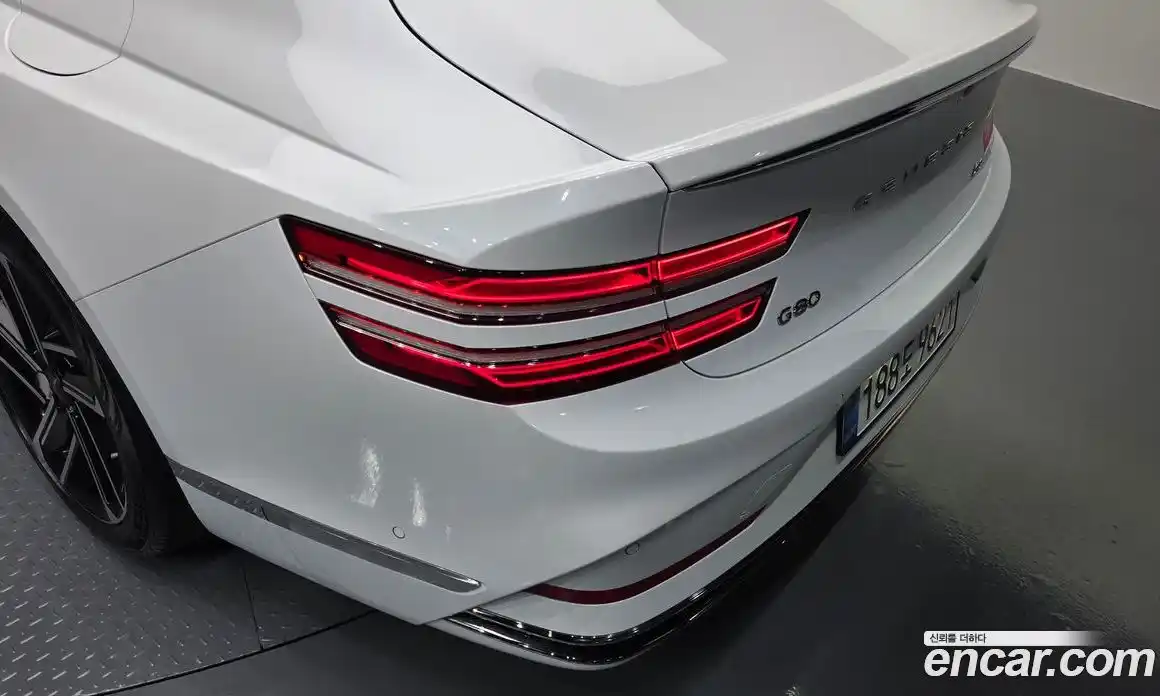 Genesis G80 2025 2.5 гидро, фото 9