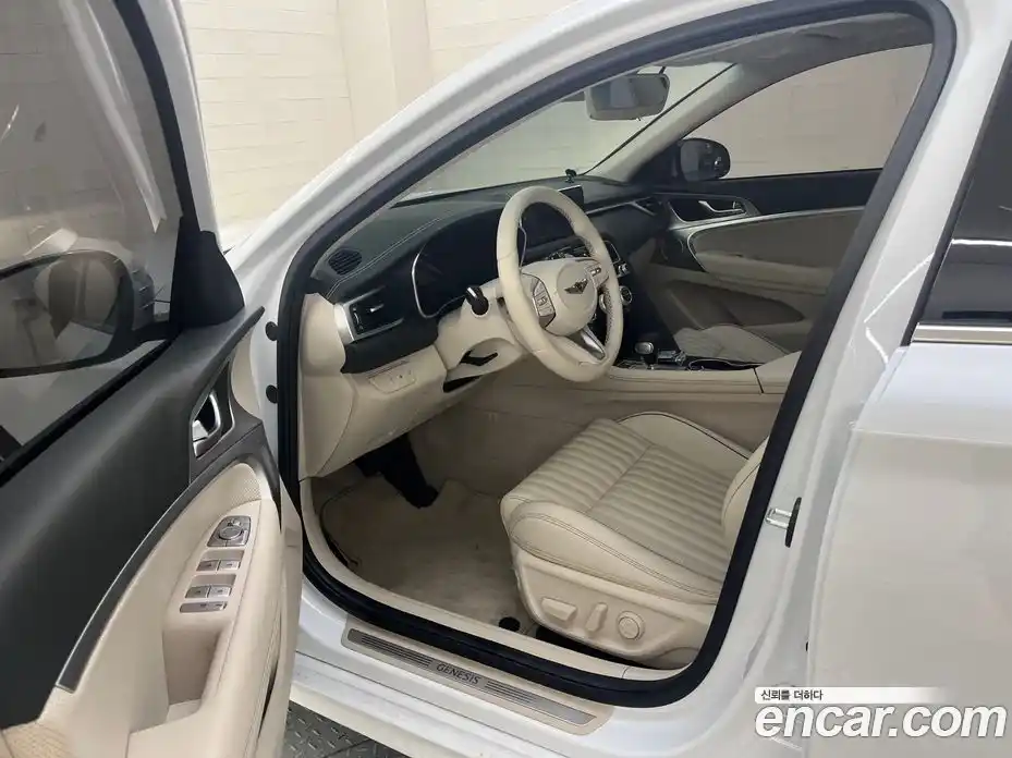 Genesis G70 2022 2.0 гидро, фото 12
