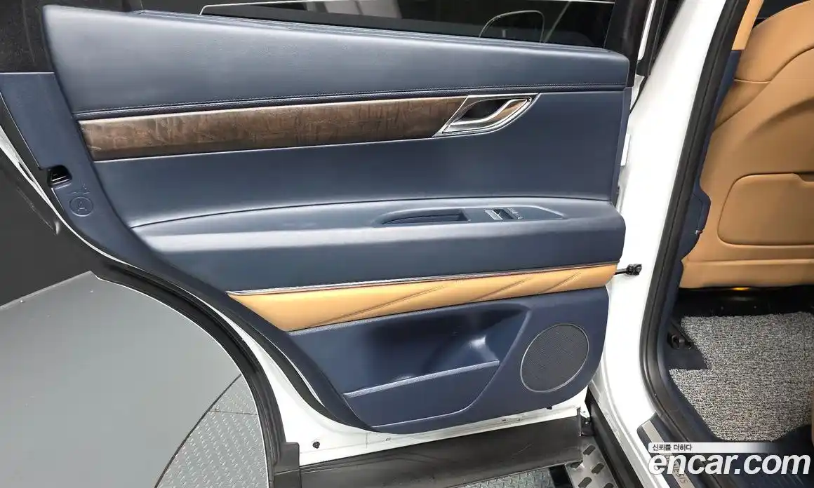 Genesis GV80 2023 2.5 гидро, фото 15