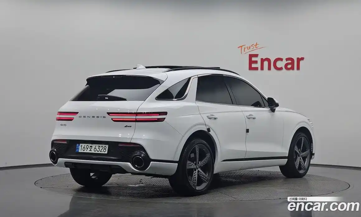 Genesis GV70 2022 2.5 гидро, фото 1