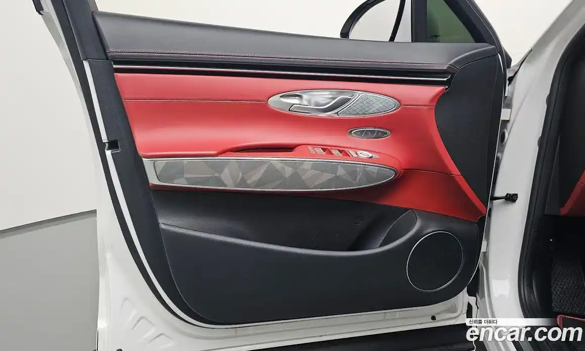 Genesis GV70 2022 2.5 гидро, фото 13