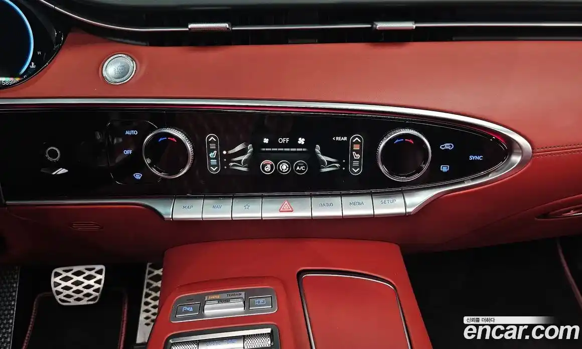 Genesis GV70 2022 2.5 гидро, фото 26