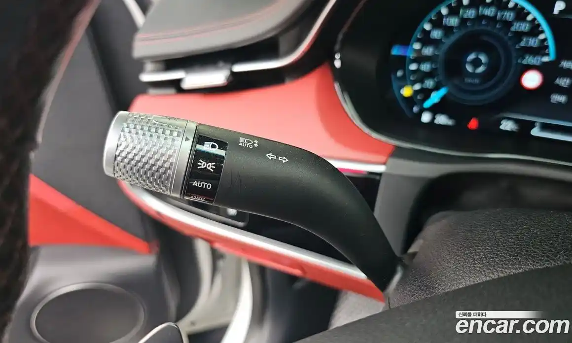 Genesis GV70 2022 2.5 гидро, фото 28