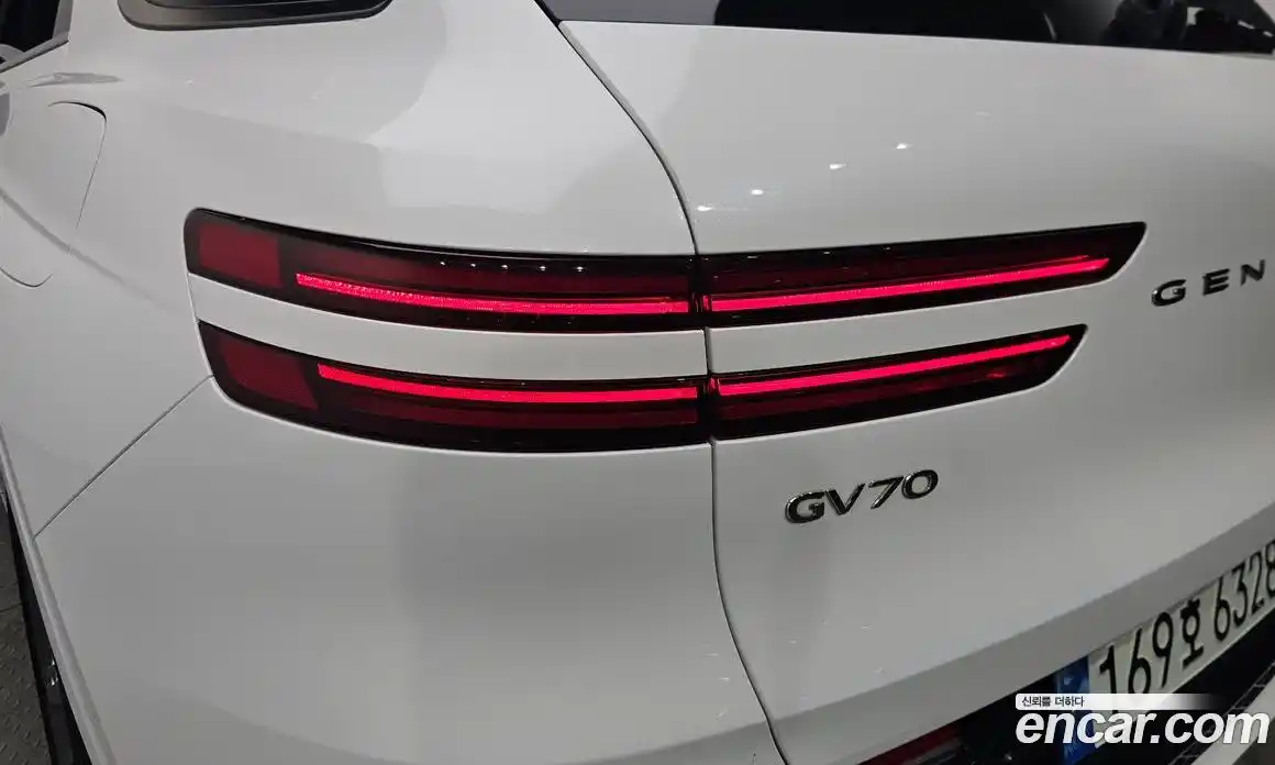 Genesis GV70 2022 2.5 гидро, фото 8