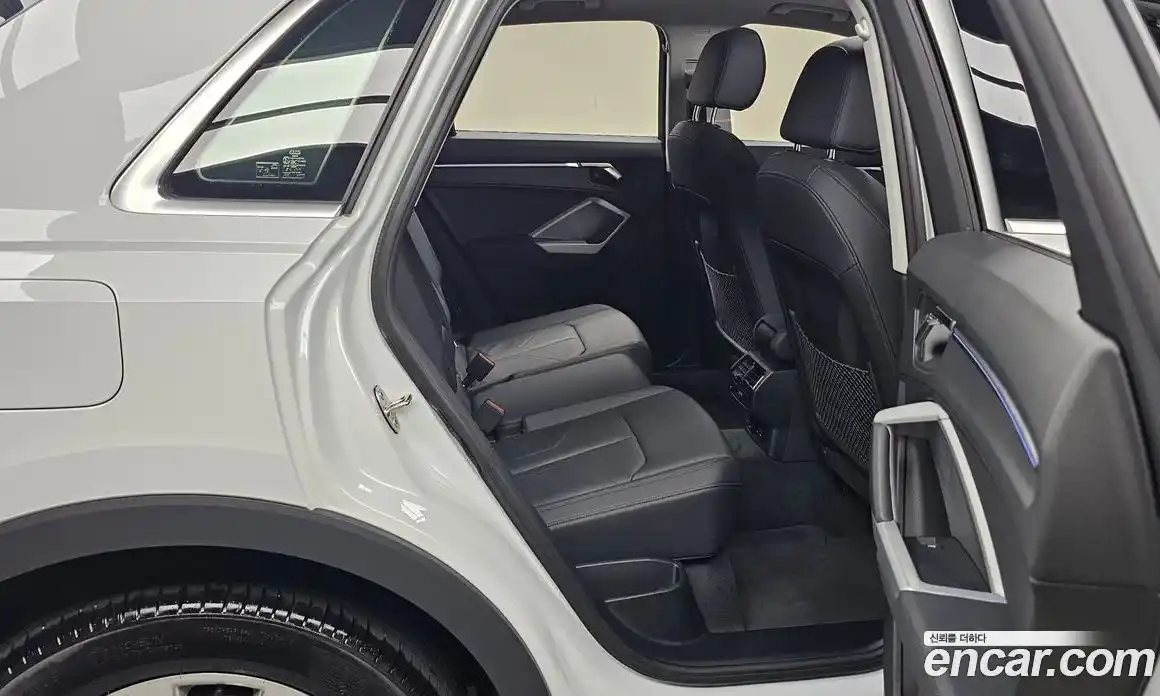 Audi Q3 2025 2.0 автомат (гидро), фото 17