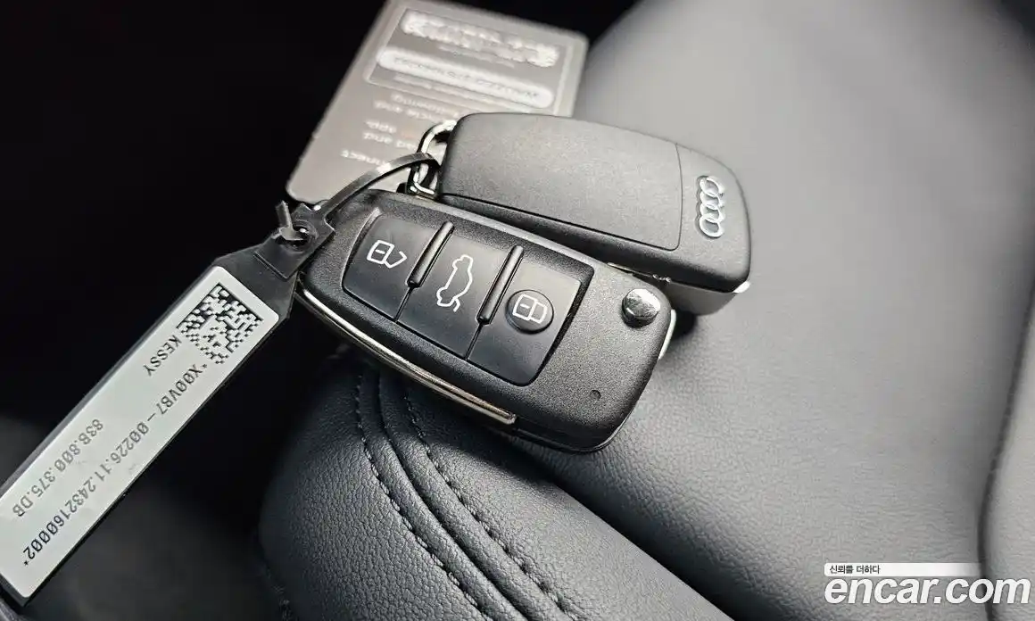 Audi Q3 2025 2.0 автомат (гидро), фото 21