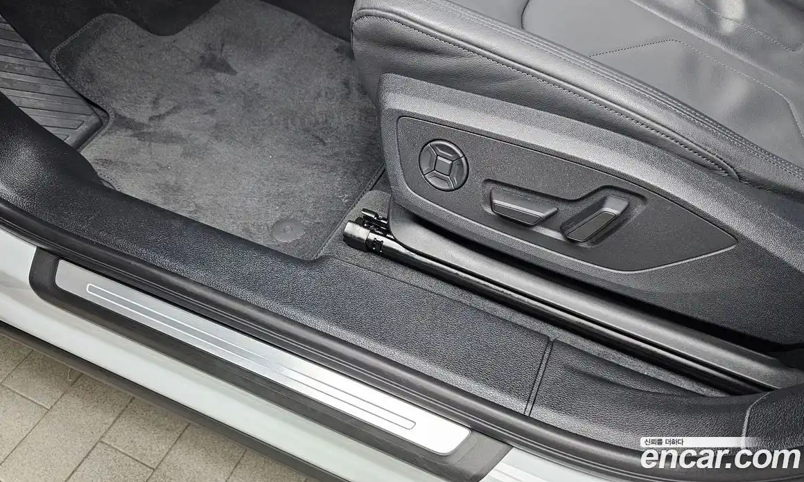 Audi Q3 2025 2.0 автомат (гидро), фото 22