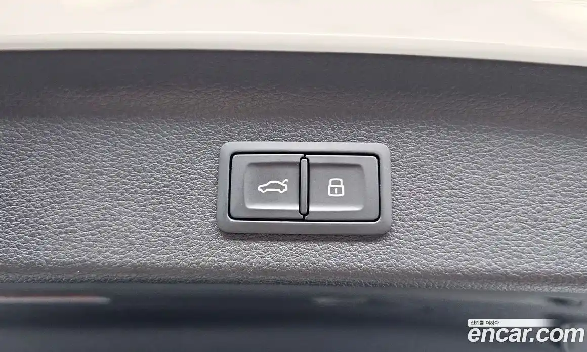 Audi Q3 2025 2.0 автомат (гидро), фото 24
