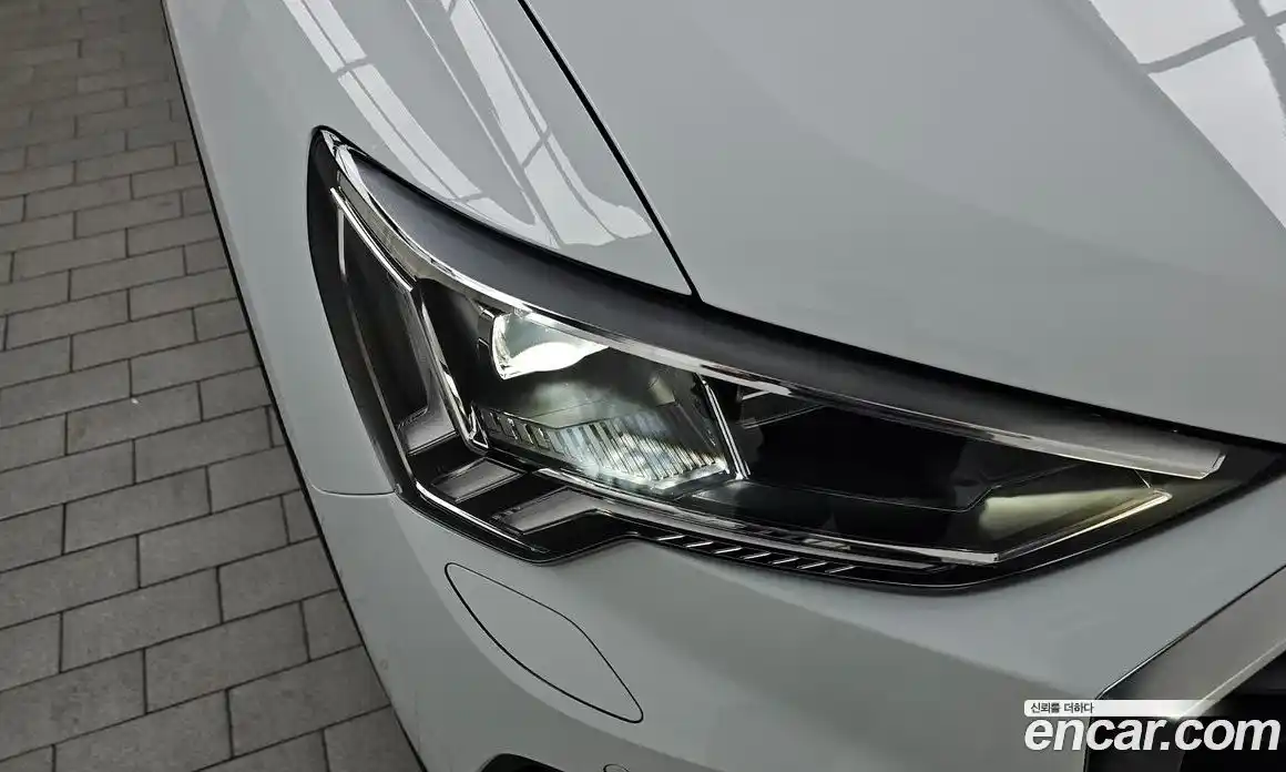 Audi Q3 2025 2.0 автомат (гидро), фото 8