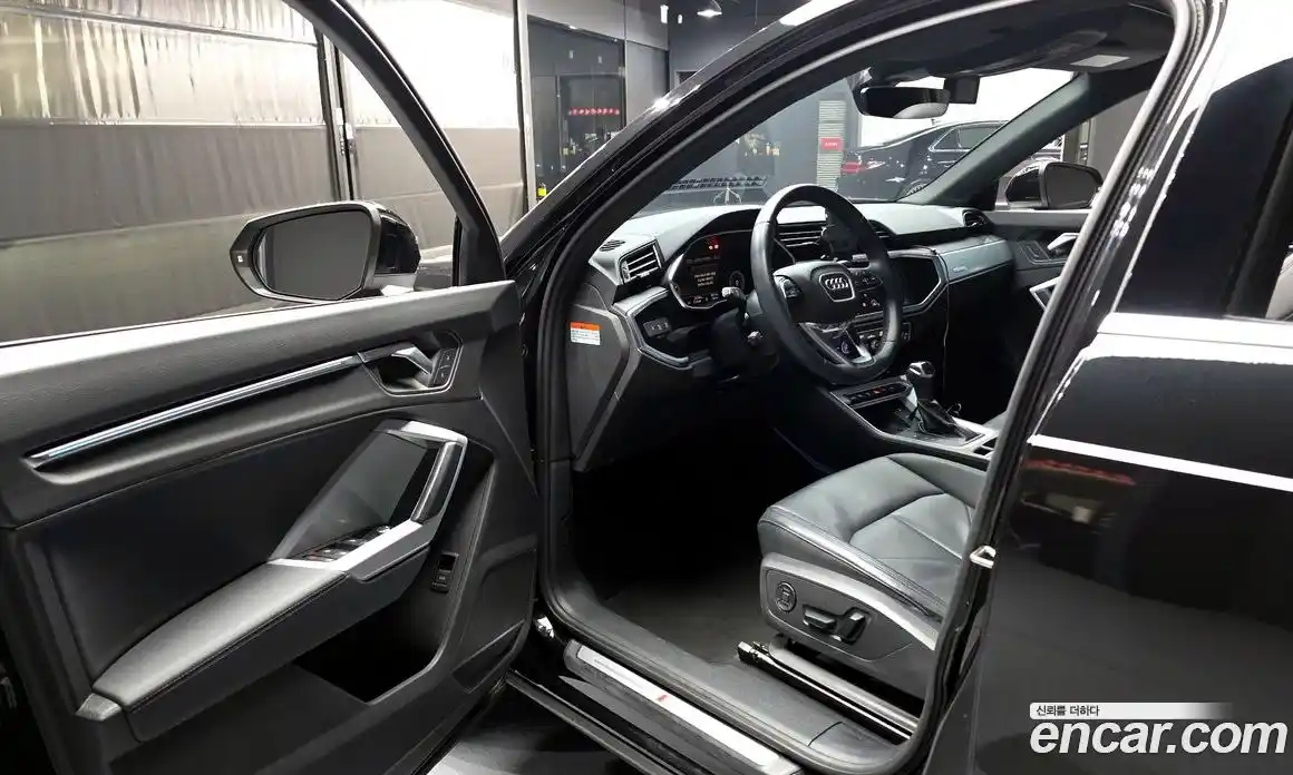 Audi Q3 2023 2.0 автомат (гидро), фото 13