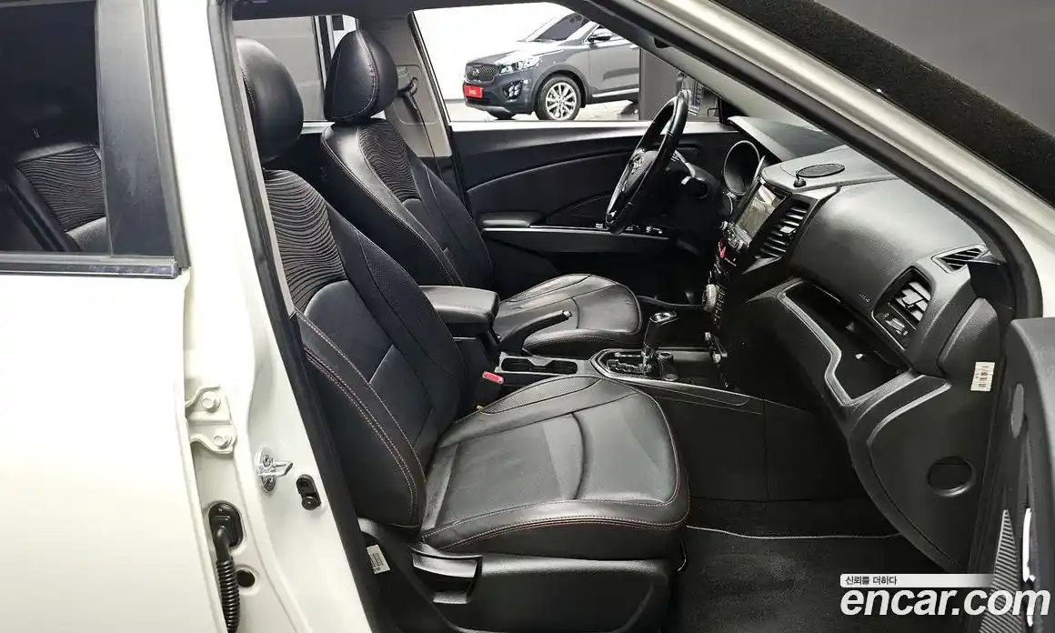 SsangYong TIBOLI 2017 1.6 автомат (гидро), фото 10