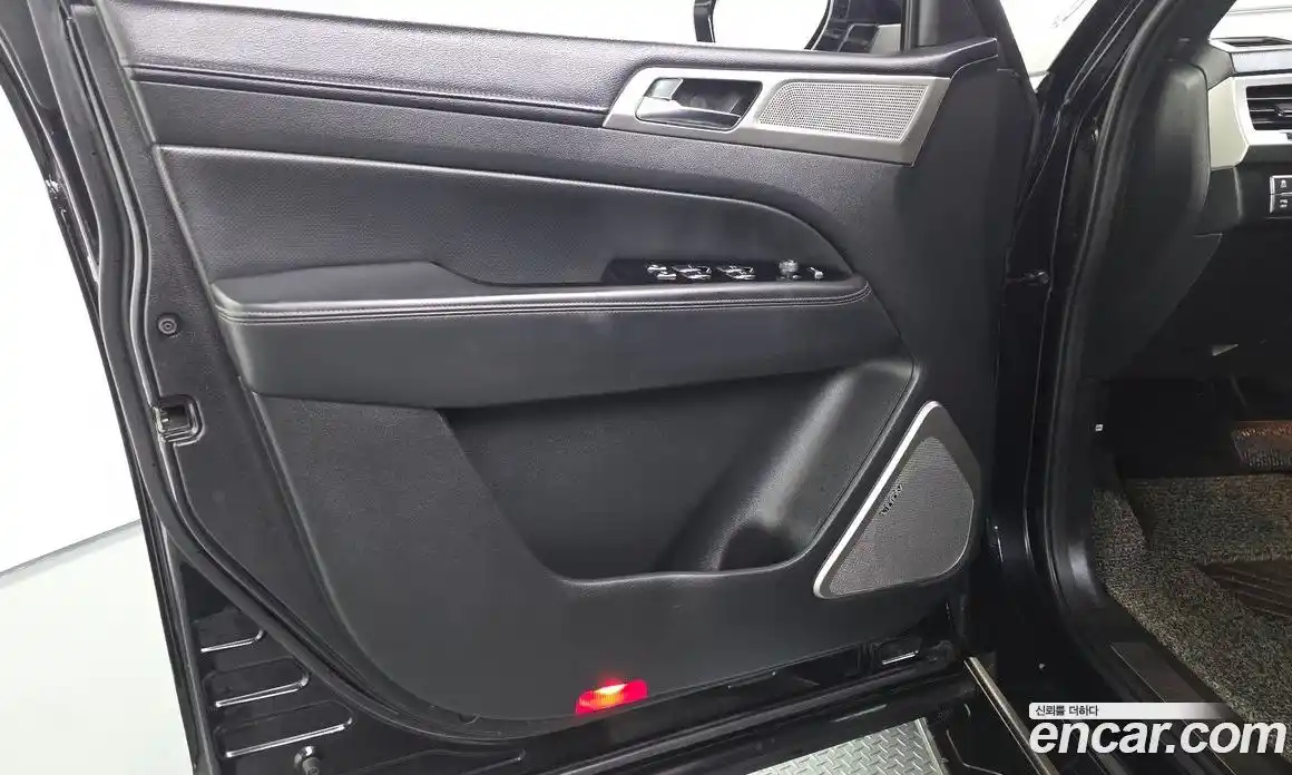 SsangYong Rexton 2017 2.2 автомат (гидро), фото 14