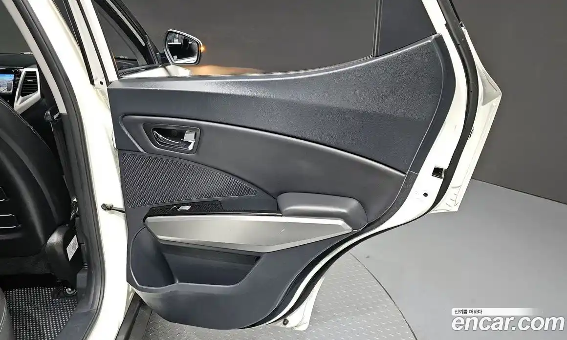 SsangYong TIBOLI 2015 1.6 автомат (гидро), фото 28