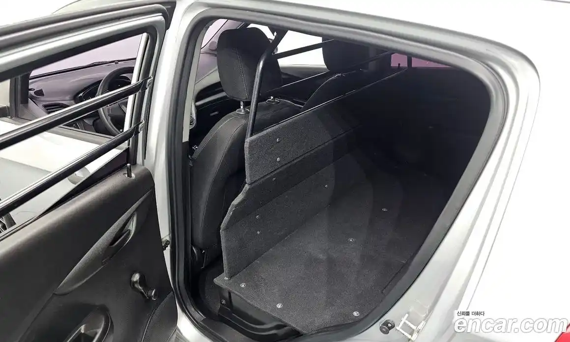 Chevrolet Spark 2015 1.0 автомат (гидро), фото 11