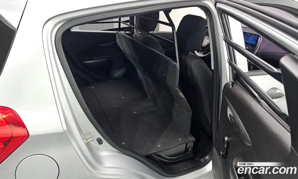 Chevrolet Spark 2015 1.0 автомат (гидро), фото 12