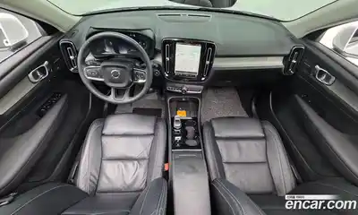 Volvo XC40 2023 2.0 автомат (гидро), миниатюра 10