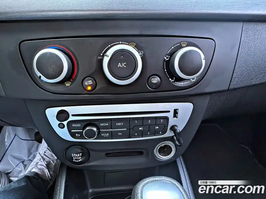 Renault SM3 2018 1.6 гидро, фото 17