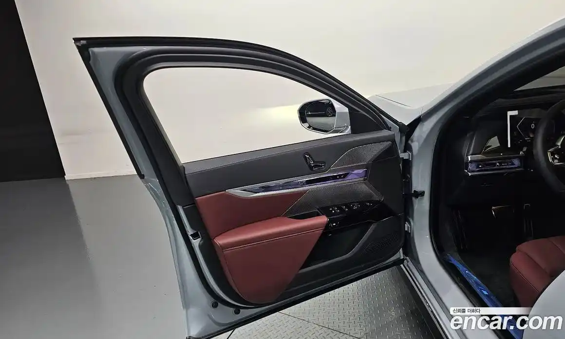 BMW 7 серия 2025 3.0 автомат (гидро), фото 14