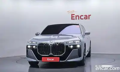 BMW 7 серия 2025 3.0 автомат (гидро), миниатюра 3